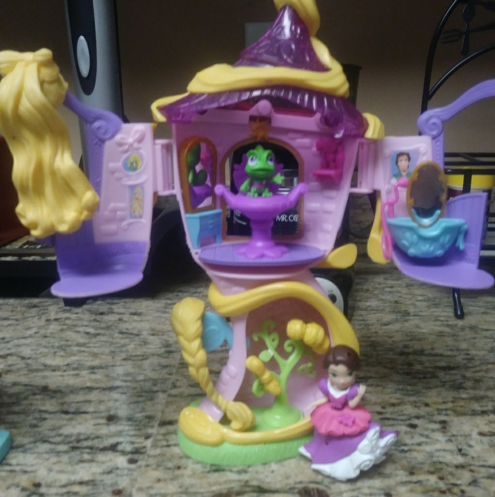 Disney Little Kingdom Rapunzel's Tower